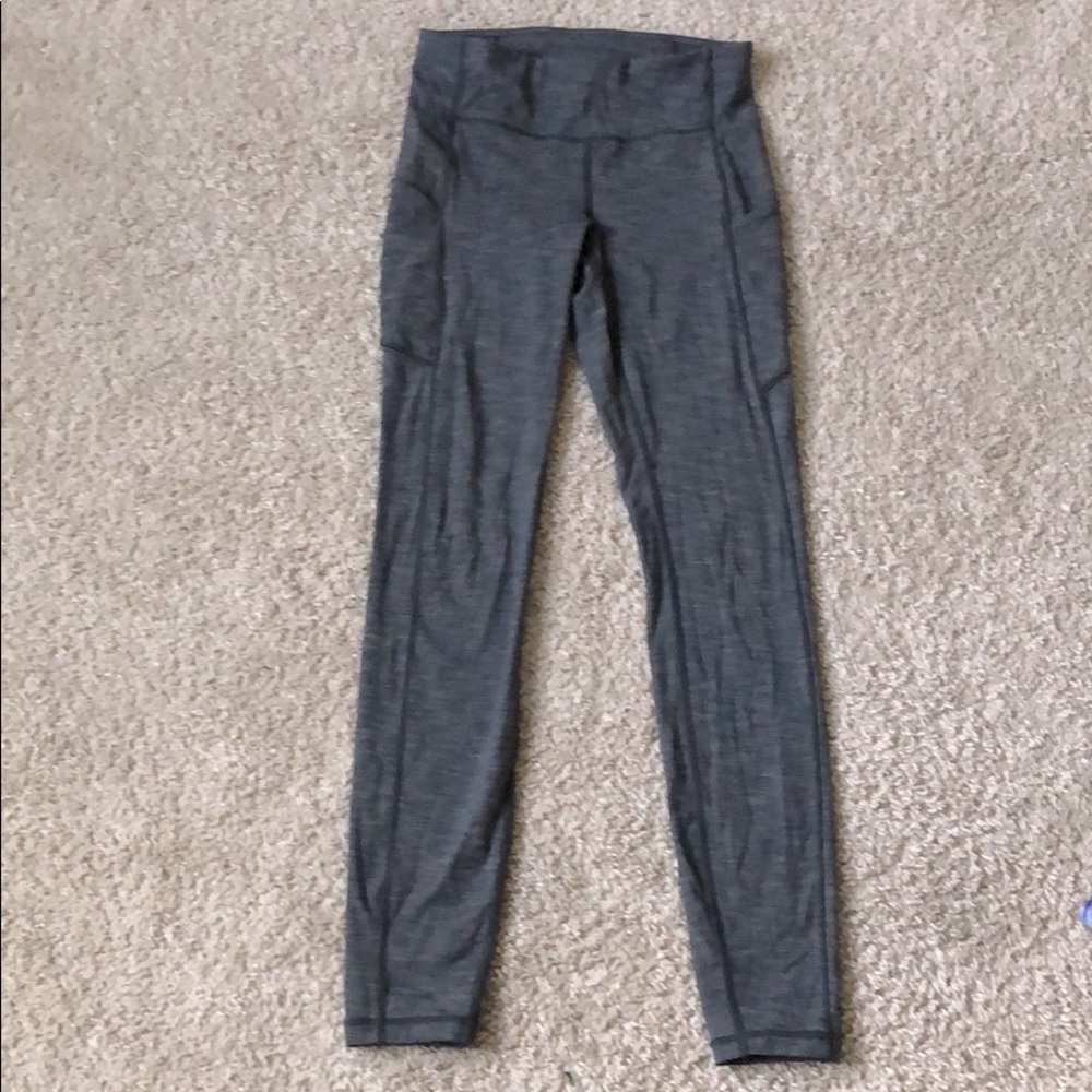 Lululemon leggings size 4